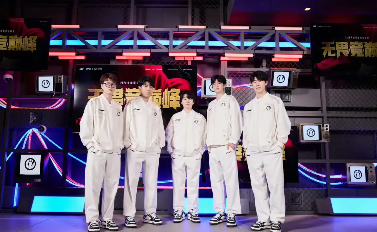  rookie第一场比赛 