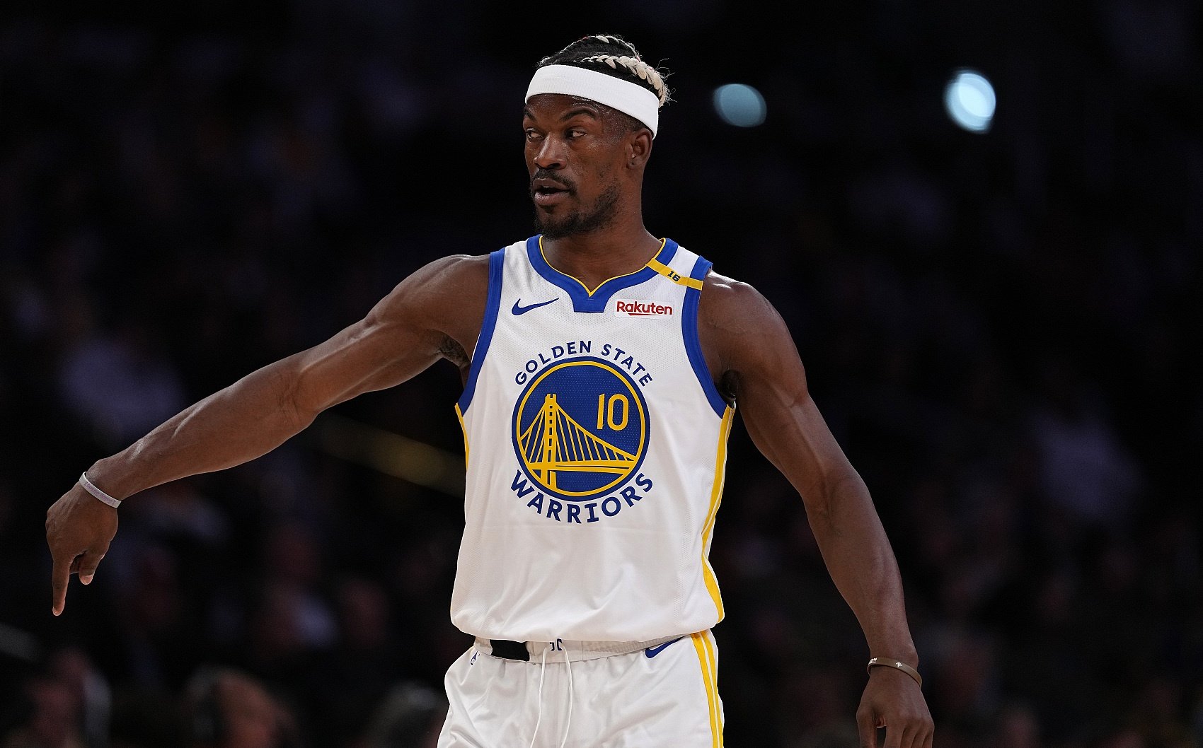 问鼎国际-加时末段纽约尼克斯调整名单以备NBA常规赛，回应争议环节打磨，话题不断，身体对抗强度拉满的简单介绍