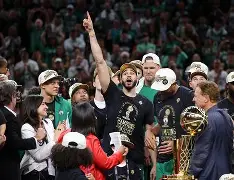 问鼎国际- 塔图姆最高分 