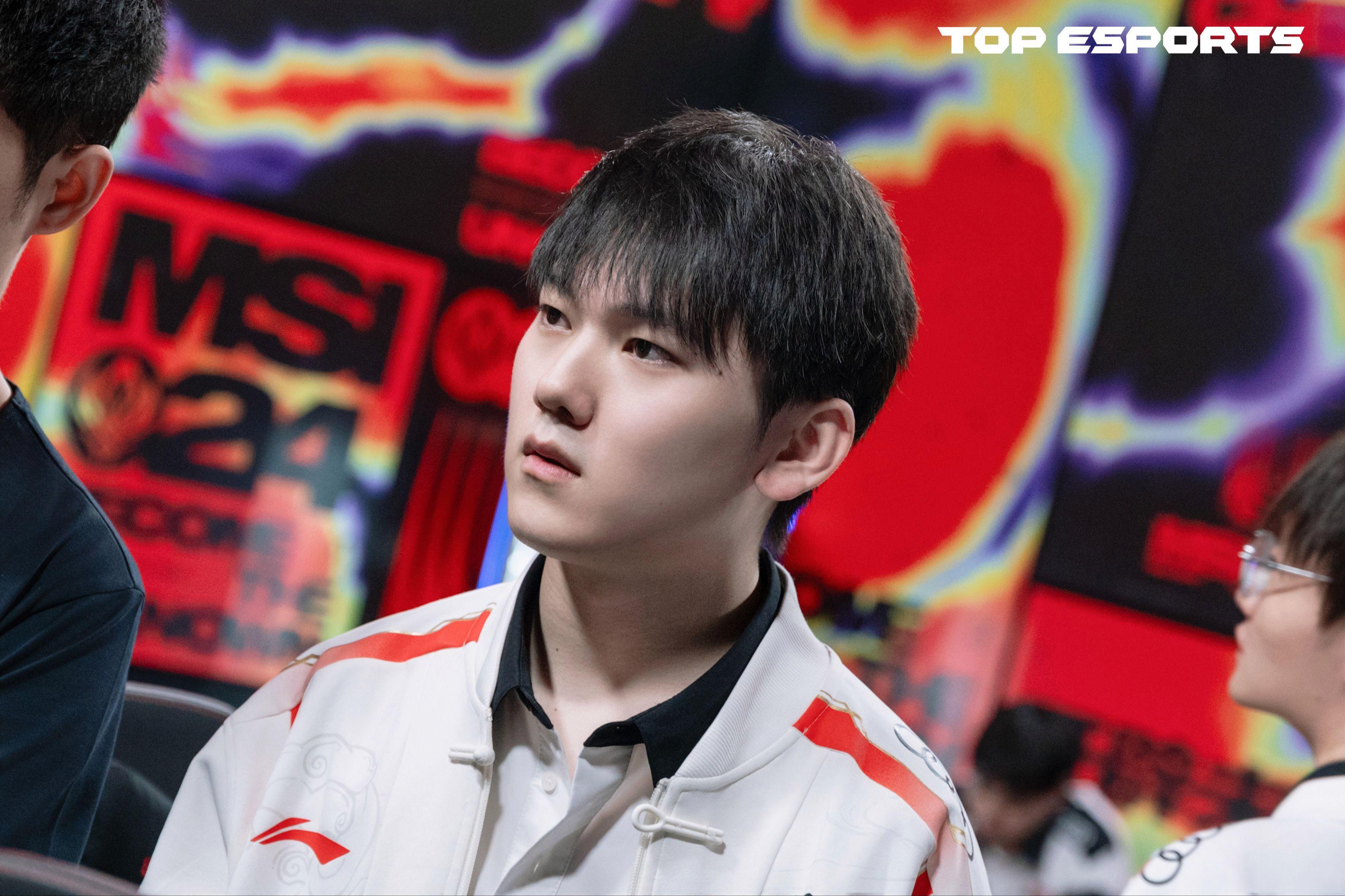 问鼎国际-JackeyLove关键节点逆转，RNG带队取胜！的简单介绍